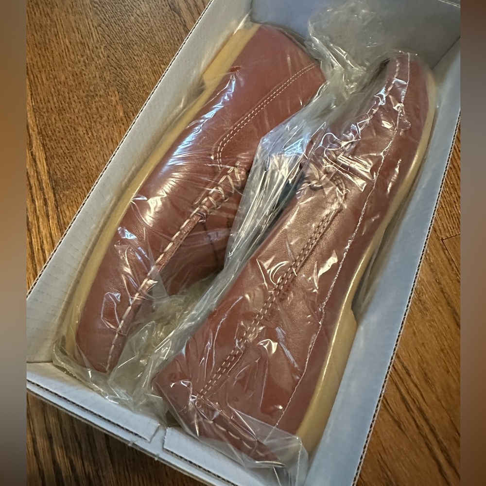 NIB- JCrew leather loafers - Picture 4 of 4